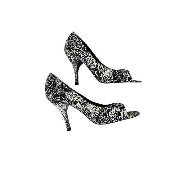 🟣 BCB GENERATION Women's Size 10 Black White Printed Peep Toe Heels - Picture 6 of 8
